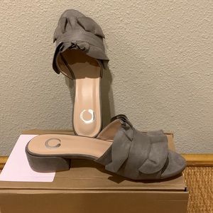 Journee Collection Sabica Slide; Grey; sz 7.5 NWT